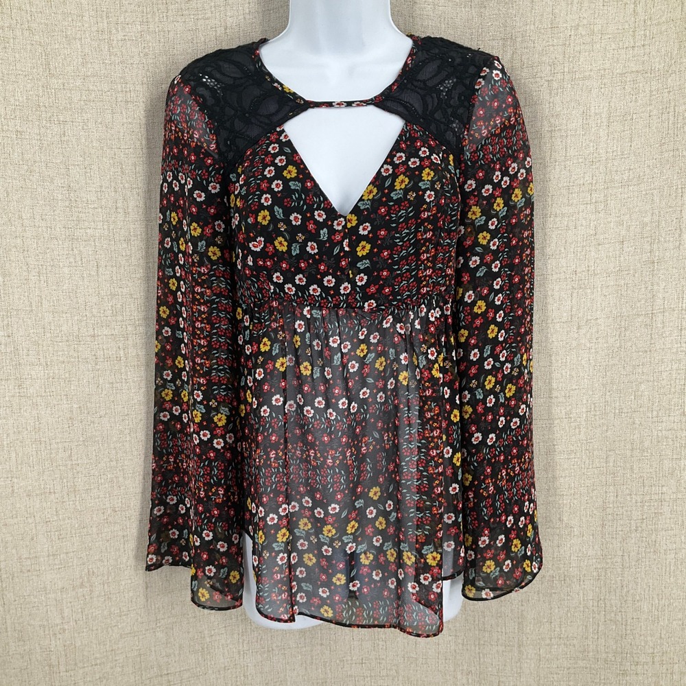 BCBGeneration Blouse Womens 2 Black Floral Lace Boho Keyhole Cottagecore *